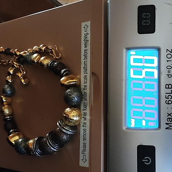 LIZ CLAIBORNE VINTAGE GRADUATED GOLD-TONE BEADED HOOK CLASP 15-19" NECKLACE - Picture 8 of 10